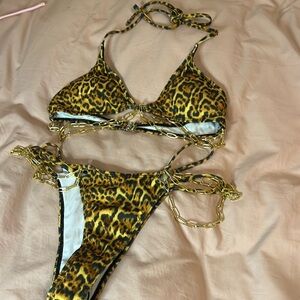 Cheetah chain bikini